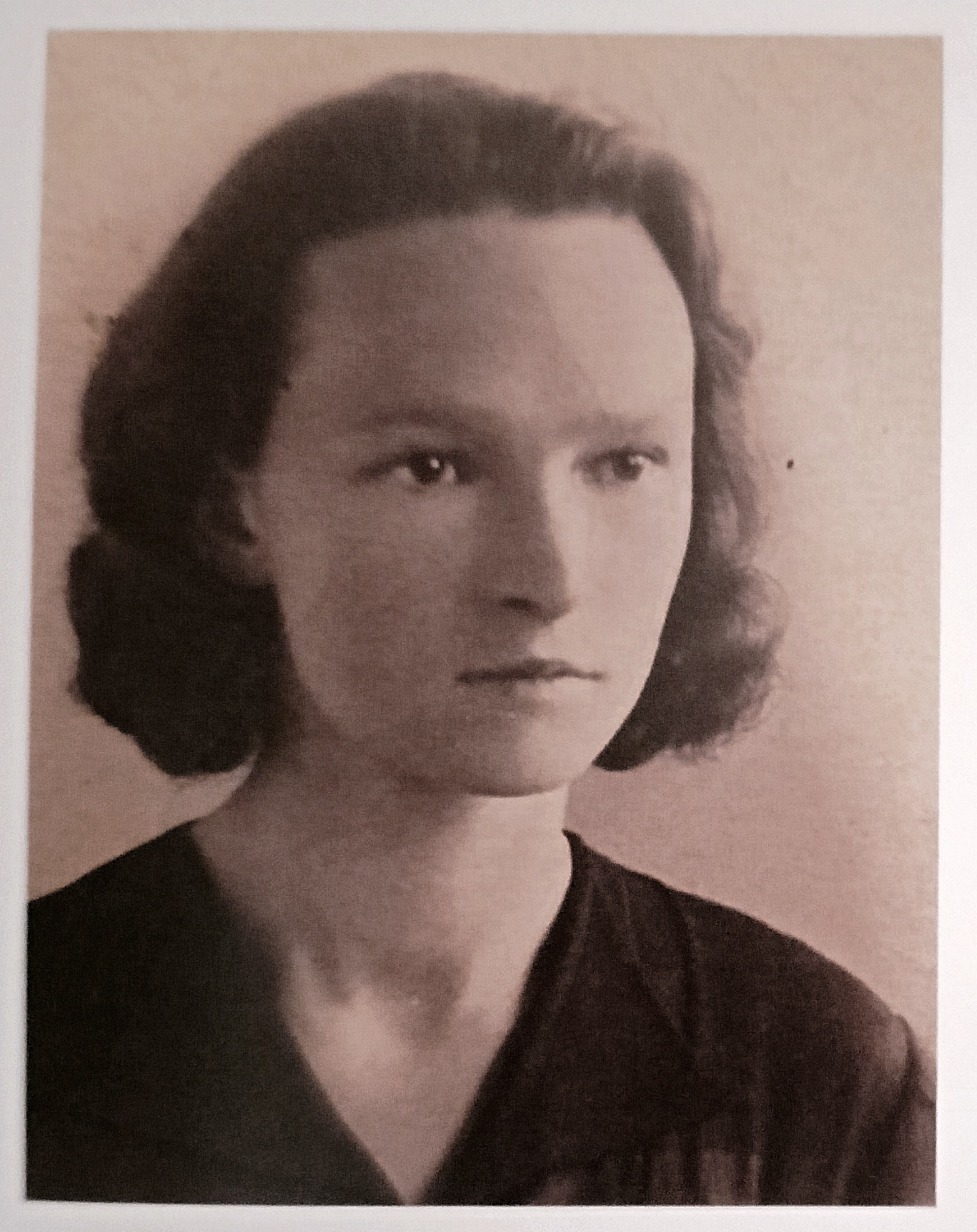 Г. Я. Шишмаренкова в молодости